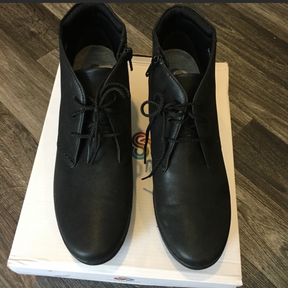 Clarks black shoes Clarks cloudsteppers boots
